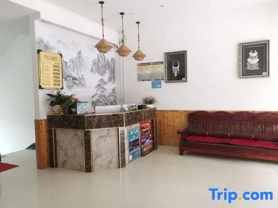 Xijiang Chaoyang Resort Hotel (Qianhu Miaozhai West Gate Tourist Service Center)
