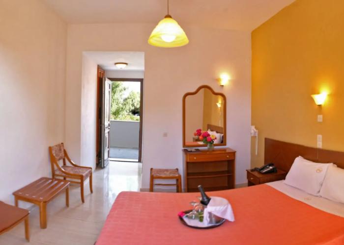 Pasiphae Hotel