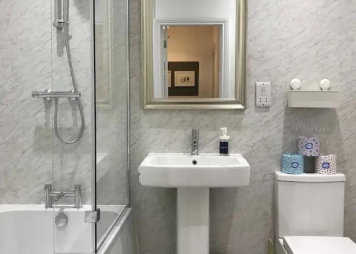 Stylish Modern 3-bed House nr Manchester City ctr