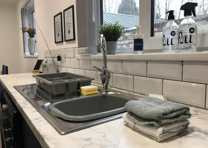 Stylish Modern 3-bed House nr Manchester City ctr