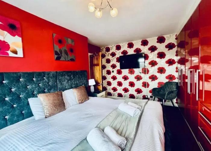 Manchester Sweet Home - Spacious 7BR House