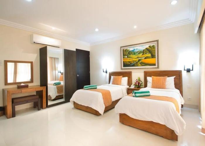 Peninsula Bay Resort