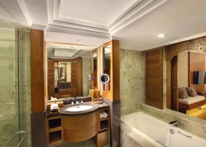 Nusa Dua Beach Hotel and Spa