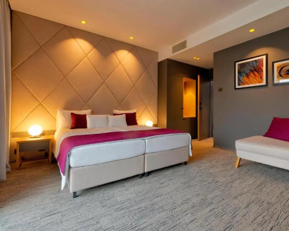 Donautica Hotel & Restaurant