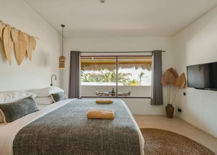 Amber Lombok Beach Resort