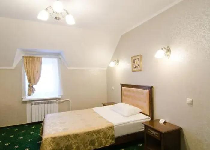 Garden Hotel