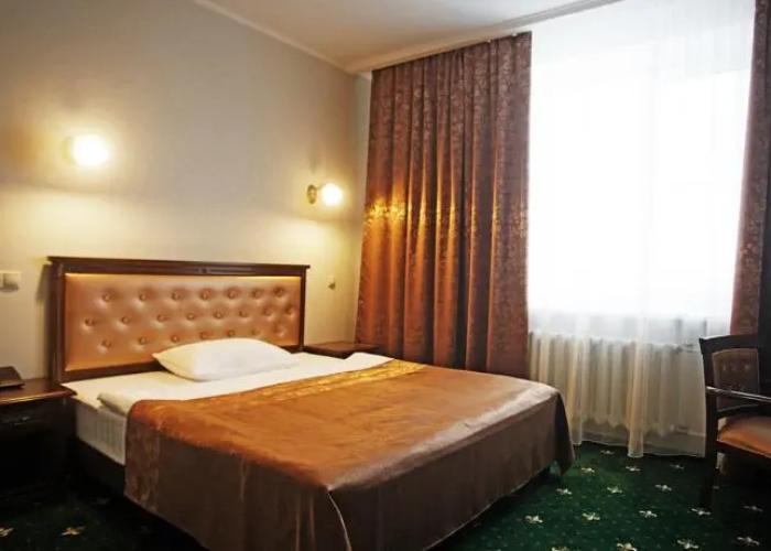 Garden Hotel