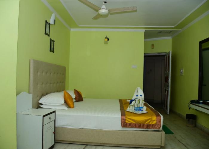 Hotel Dolphin
