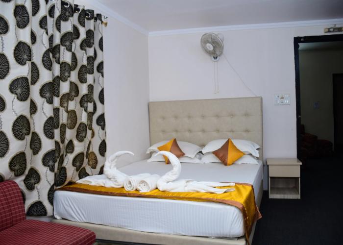 Hotel Dolphin