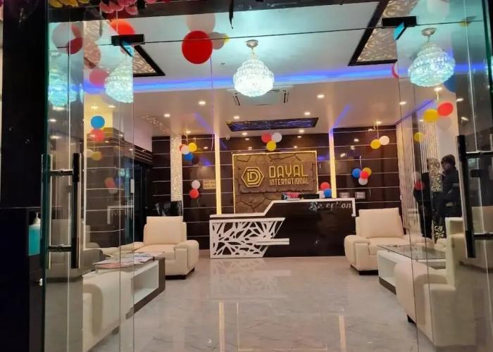 Hotel Dayal International