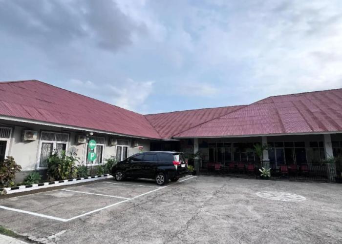 Emer One Tanah Datar