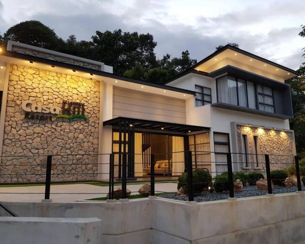 Casa Hill Resort