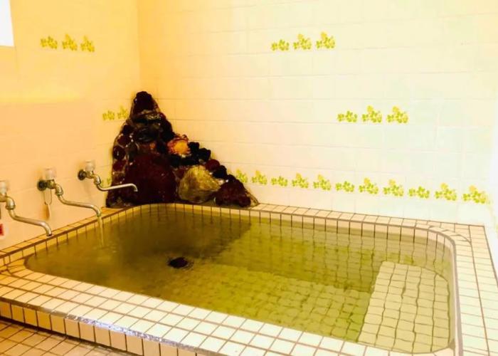 Manyi’s Onsen House