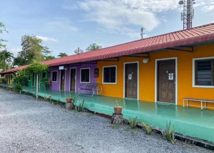 OYO 90168 Serambi Pelangi Chalet