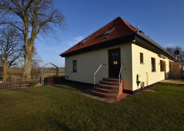 Ferienwohnung mit Terrasse in Kropelin