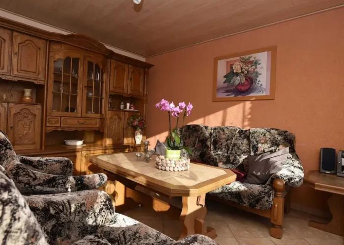 Geraeumige Ferienwohnung mit Garten in Brusow