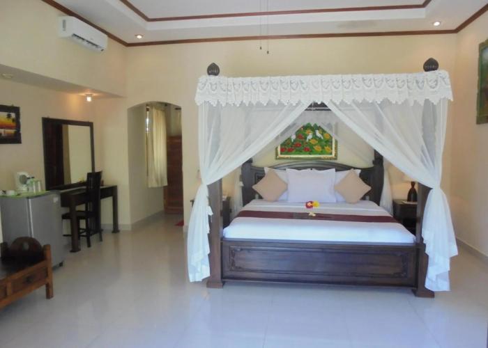 Arya Amed Beach Resort and Dive Center