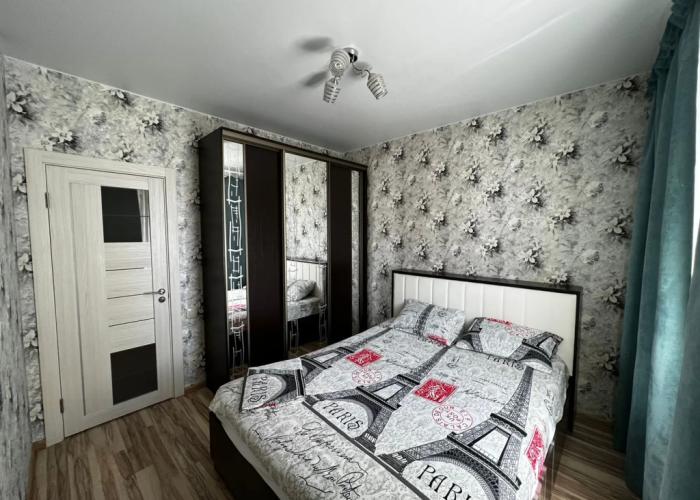 AlexHome RP Sverdlovskiy Stroiteley 6 Flat