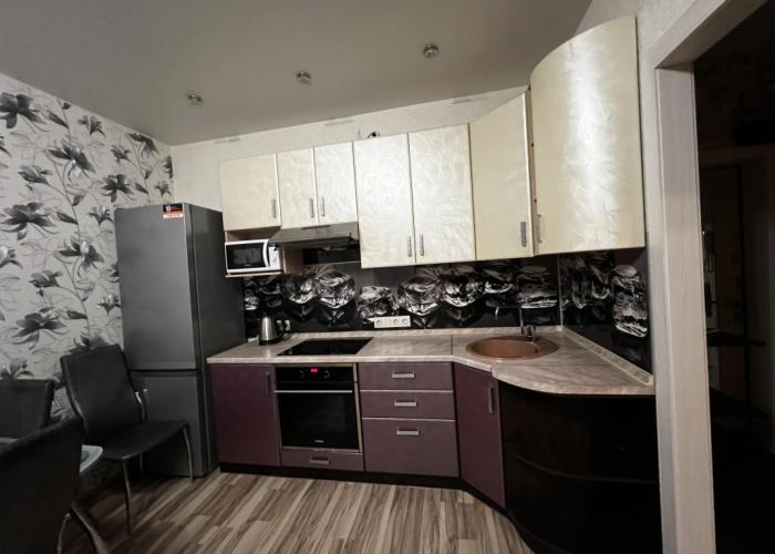 AlexHome RP Sverdlovskiy Stroiteley 6 Flat
