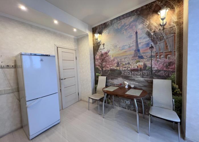 Kvartira Alexhome Rp Sverdlovskiy Zarechnaya 3 Apartments