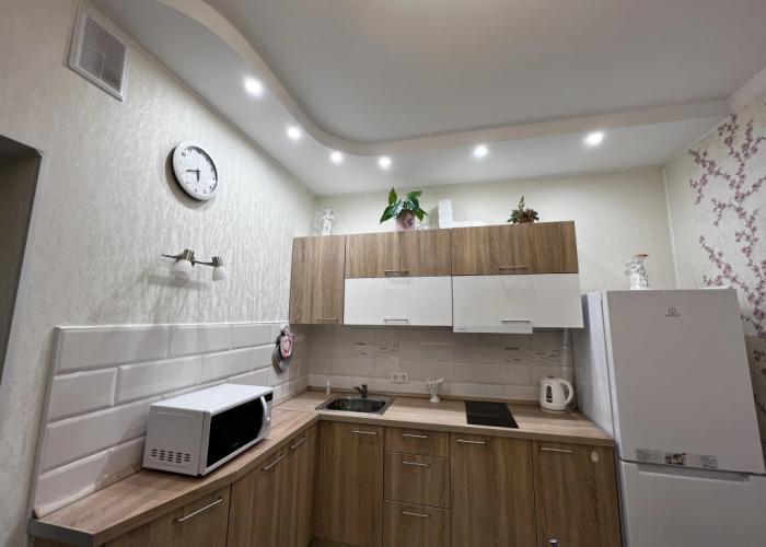 Kvartira Alexhome Rp Sverdlovskiy Alekseya Korotkova 1 Apartments