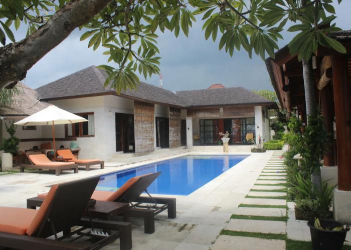 Frangipani Beach Hotel