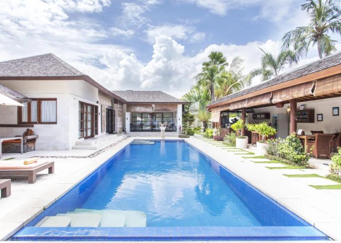 Frangipani Beach Hotel
