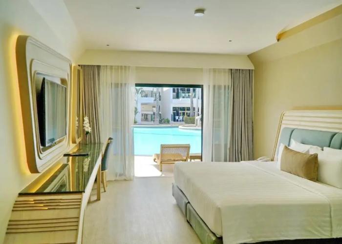 Amora Beach Resort Phuket