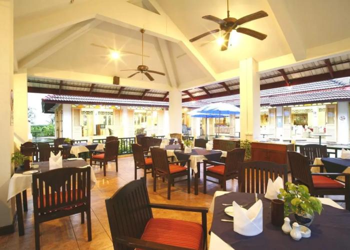 Amora Beach Resort Phuket
