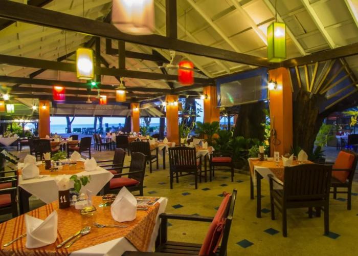 Amora Beach Resort Phuket