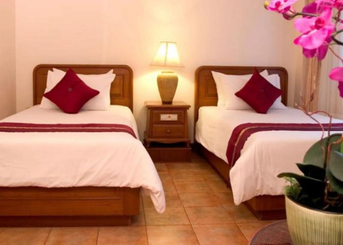 Surin Bay Inn