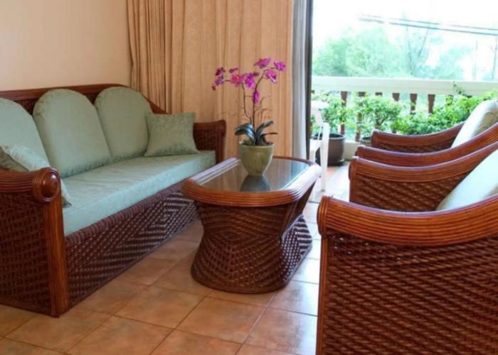 Surin Bay Inn