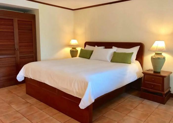 Surin Bay Inn