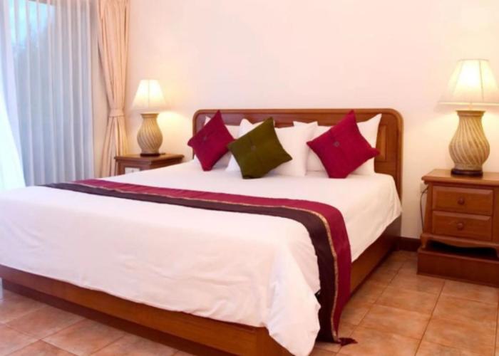 Surin Bay Inn