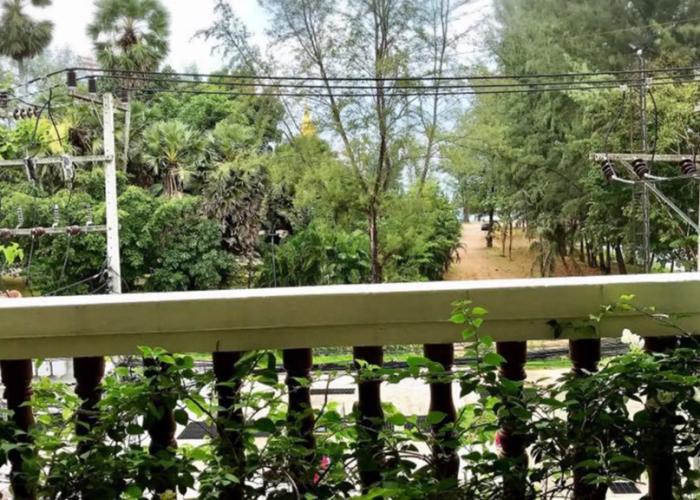 Surin Bay Inn