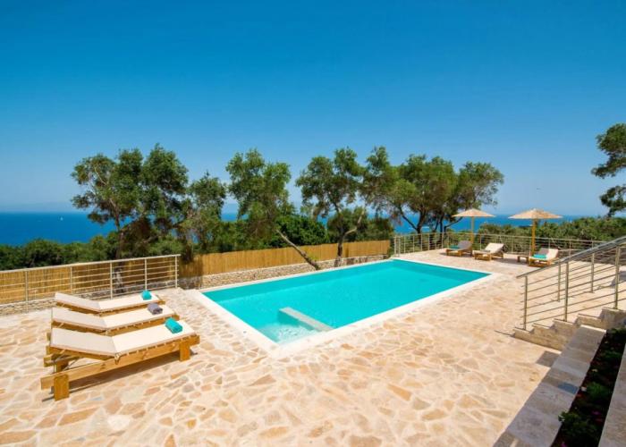 Tania Villa - Elegant 4 BR Villa With Private Pool