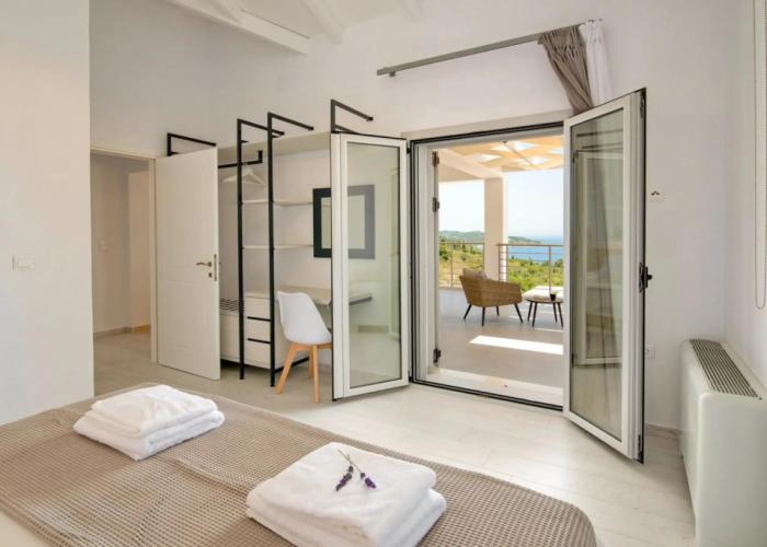 Vasiliki Villa - Charming 4 BR Villa With Pool and sea Views