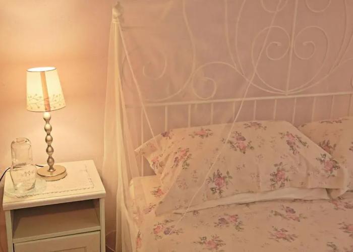 Lili Luxury Cottage in Ozias