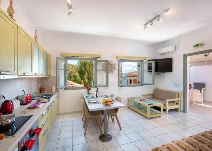 Dora I Studio - Cozy With bay View