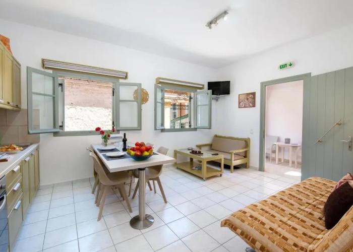 Dora II Studio - Simple Sweet Getaway