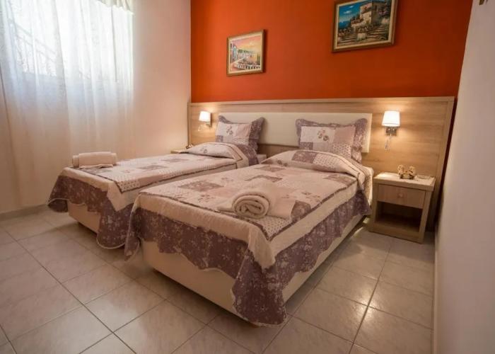 Dora II Studio - Simple Sweet Getaway