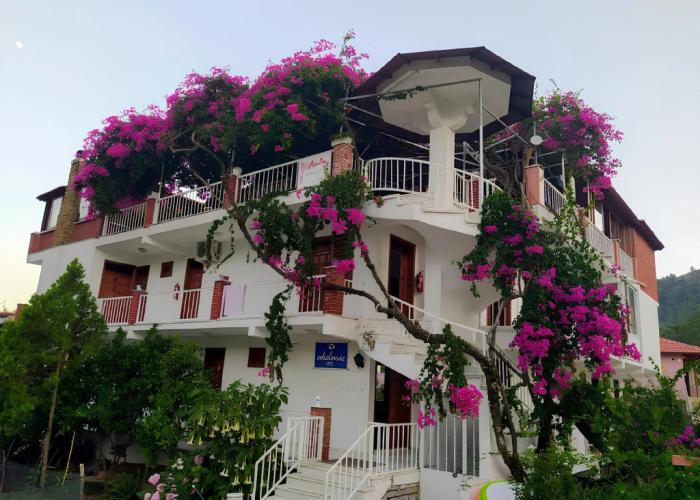 Akdeniz Pansiyon Bed&Breakfast