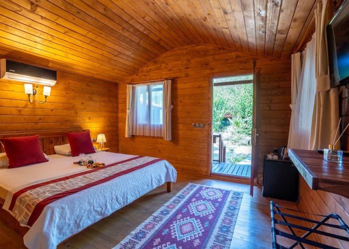 Eden Bungalows and Beach