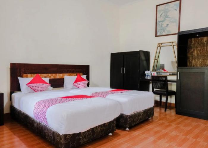 Hotel Mahkota Plengkung