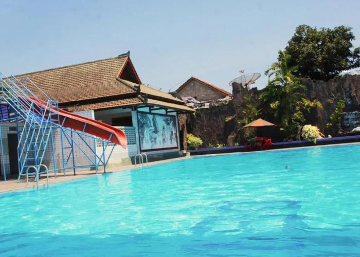 Berlian Abadi Hotel By Sinergi