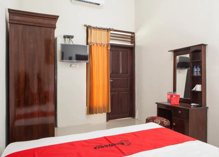 RedDoorz near Banyuwangi Baru Station