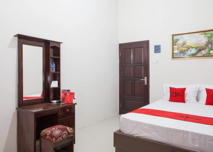 RedDoorz near Banyuwangi Baru Station