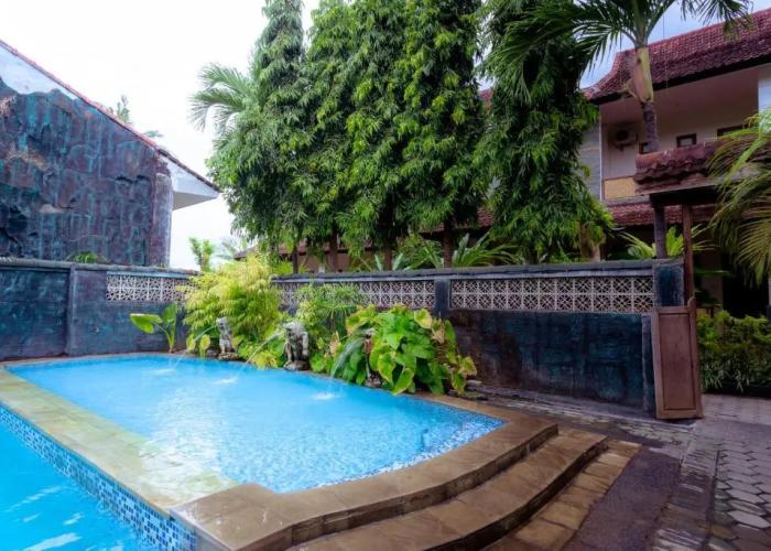 Mahkota Plengkung Hotel by ecommerceloka