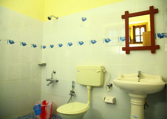 Jungle Palace Homestay