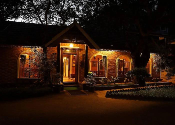 Hotel Ambadi